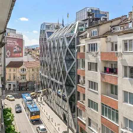 Designer Maisonette With Top Central Location Apartment