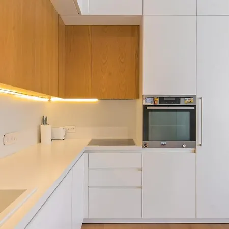Apartment Designer Maisonette With Top Central Location