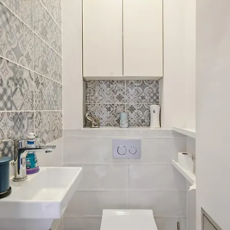 Designer Maisonette With Top Central Location Apartment